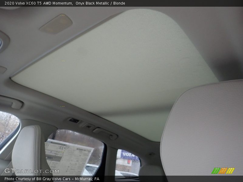 Onyx Black Metallic / Blonde 2020 Volvo XC60 T5 AWD Momentum