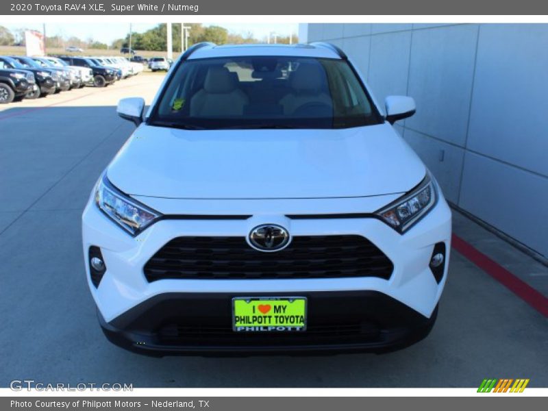 Super White / Nutmeg 2020 Toyota RAV4 XLE