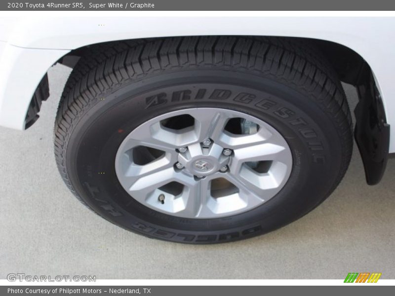 Super White / Graphite 2020 Toyota 4Runner SR5