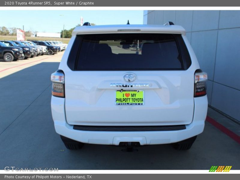 Super White / Graphite 2020 Toyota 4Runner SR5