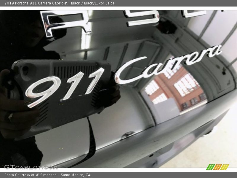 Black / Black/Luxor Beige 2019 Porsche 911 Carrera Cabriolet