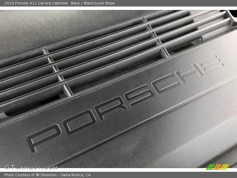 Black / Black/Luxor Beige 2019 Porsche 911 Carrera Cabriolet