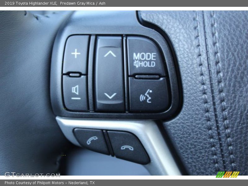 Predawn Gray Mica / Ash 2019 Toyota Highlander XLE