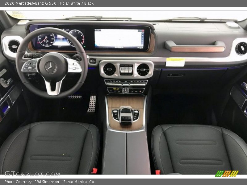 Dashboard of 2020 G 550