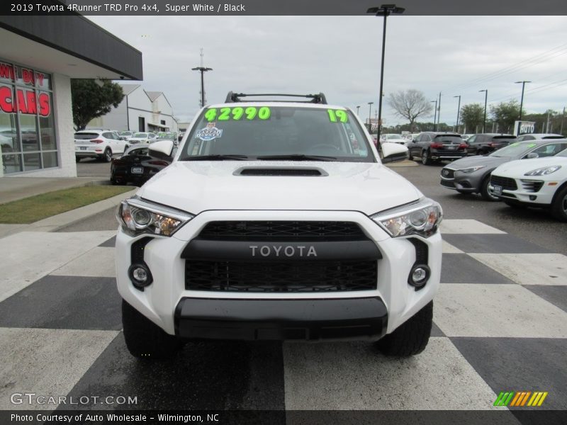 Super White / Black 2019 Toyota 4Runner TRD Pro 4x4
