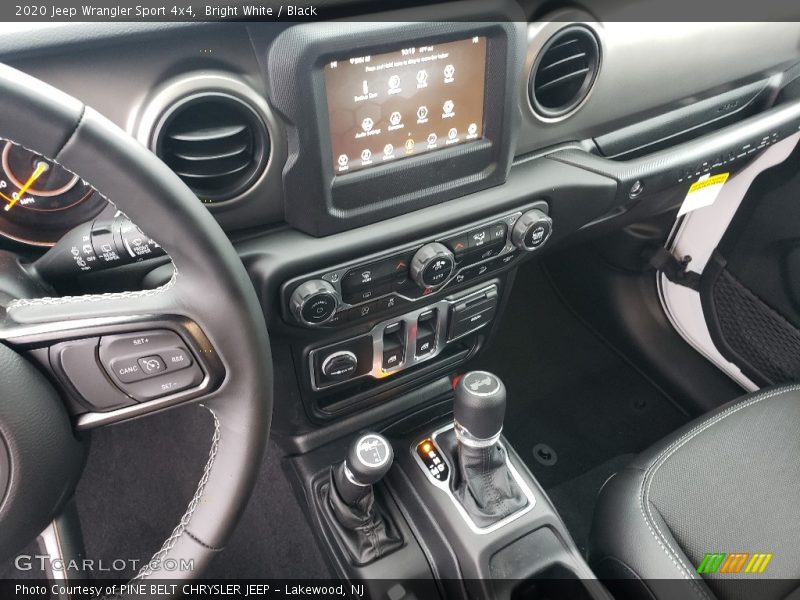 Bright White / Black 2020 Jeep Wrangler Sport 4x4