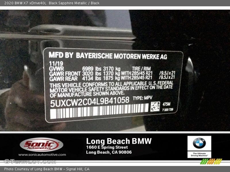 Black Sapphire Metallic / Black 2020 BMW X7 xDrive40i