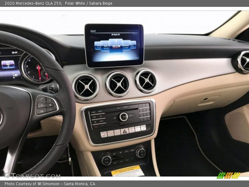 Polar White / Sahara Beige 2020 Mercedes-Benz GLA 250