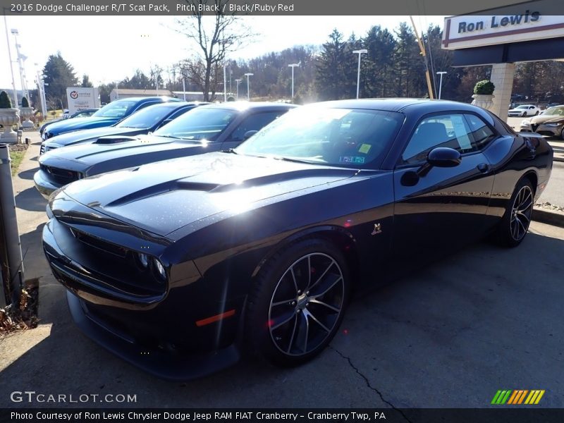 Pitch Black / Black/Ruby Red 2016 Dodge Challenger R/T Scat Pack