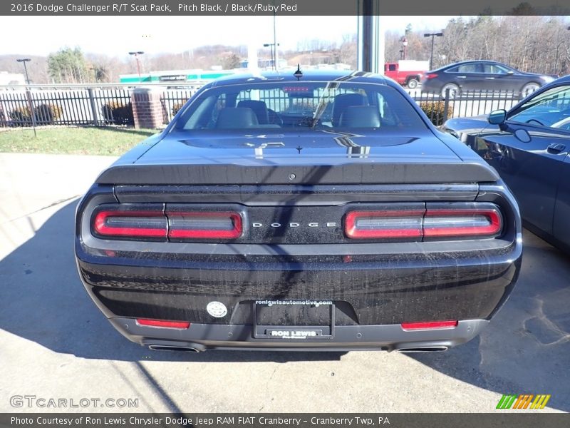 Pitch Black / Black/Ruby Red 2016 Dodge Challenger R/T Scat Pack
