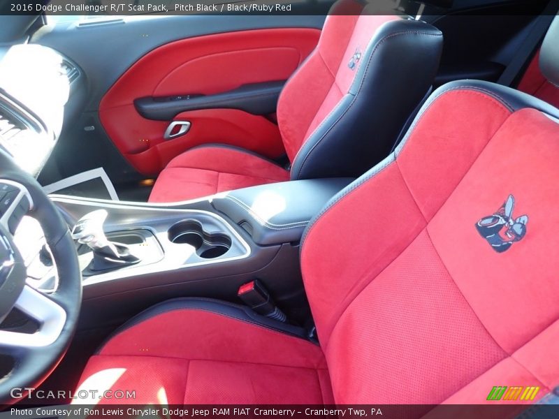 Pitch Black / Black/Ruby Red 2016 Dodge Challenger R/T Scat Pack