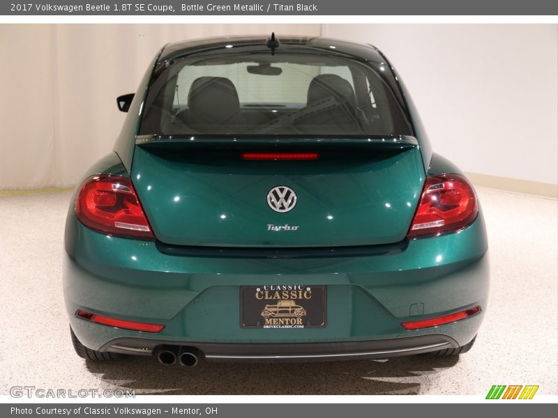 Bottle Green Metallic / Titan Black 2017 Volkswagen Beetle 1.8T SE Coupe