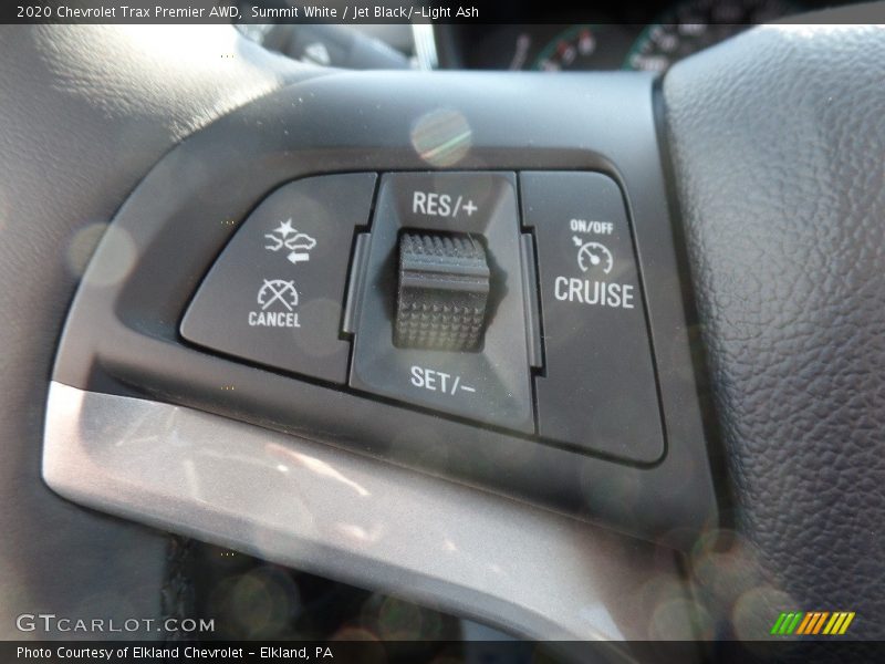 Summit White / Jet Black/­Light Ash 2020 Chevrolet Trax Premier AWD