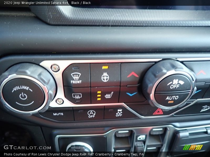 Black / Black 2020 Jeep Wrangler Unlimited Sahara 4x4