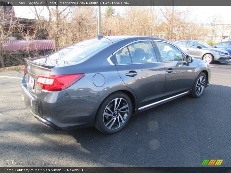 Magnetite Gray Metallic / Two-Tone Gray 2019 Subaru Legacy 2.5i Sport