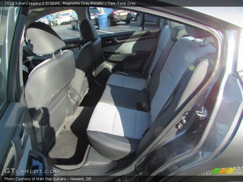 Magnetite Gray Metallic / Two-Tone Gray 2019 Subaru Legacy 2.5i Sport