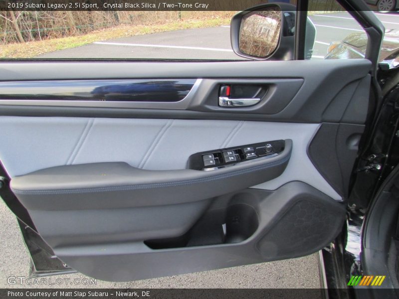 Crystal Black Silica / Two-Tone Gray 2019 Subaru Legacy 2.5i Sport