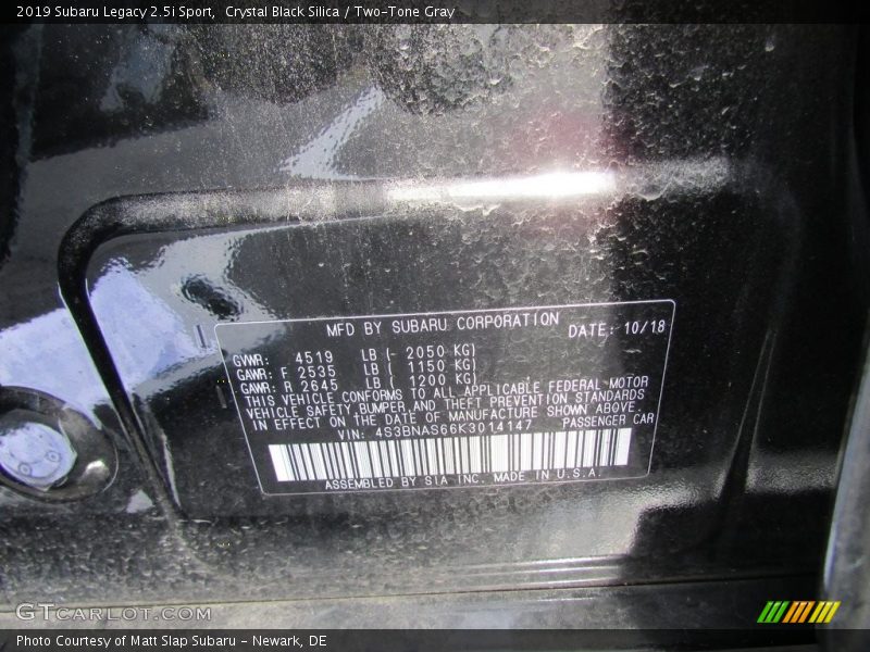 Crystal Black Silica / Two-Tone Gray 2019 Subaru Legacy 2.5i Sport