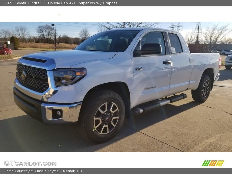 Super White / Graphite 2020 Toyota Tundra SR5 Double Cab 4x4