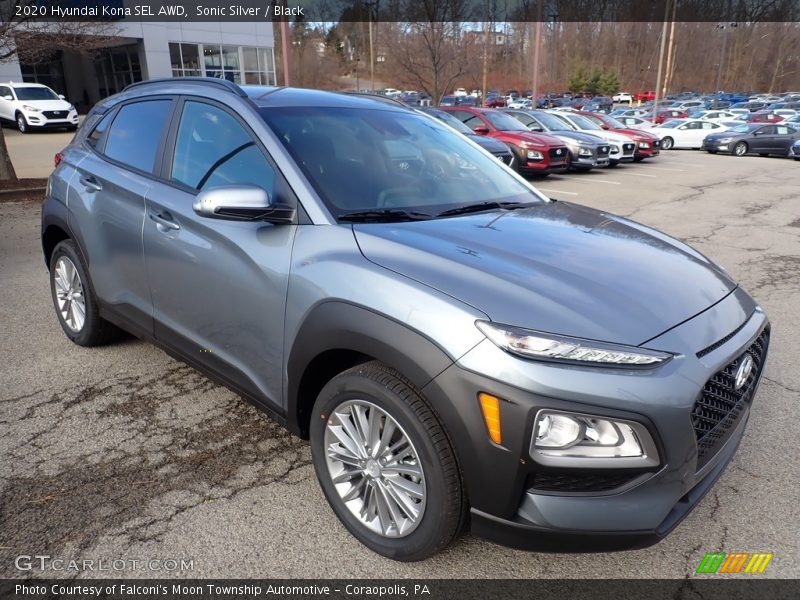 Front 3/4 View of 2020 Kona SEL AWD