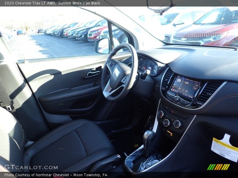 Summit White / Jet Black 2020 Chevrolet Trax LT AWD
