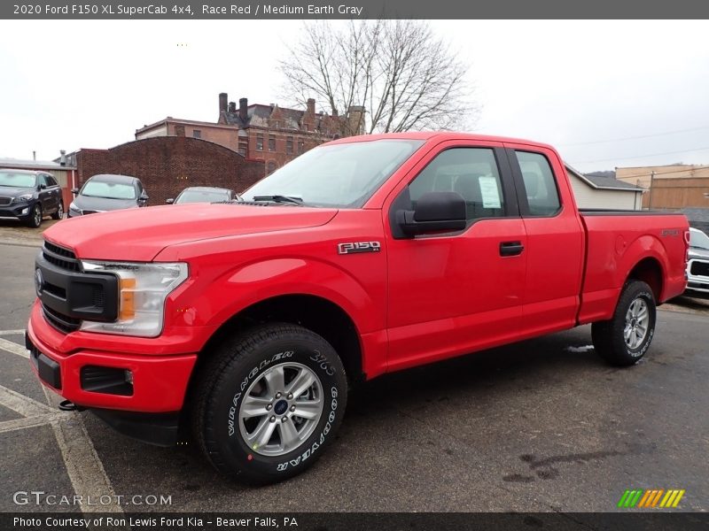 Front 3/4 View of 2020 F150 XL SuperCab 4x4