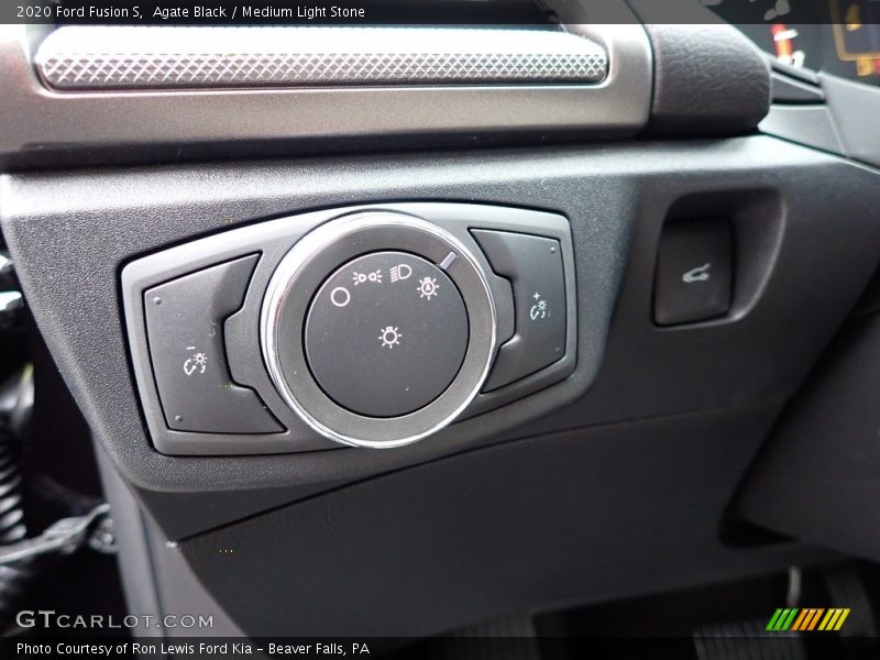 Agate Black / Medium Light Stone 2020 Ford Fusion S