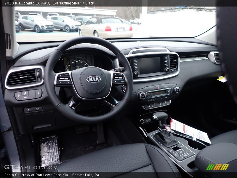 Everlasting Silver / Black 2020 Kia Sorento EX AWD