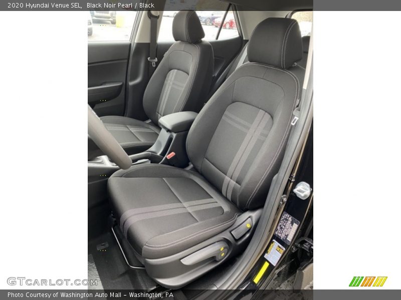  2020 Venue SEL Black Interior