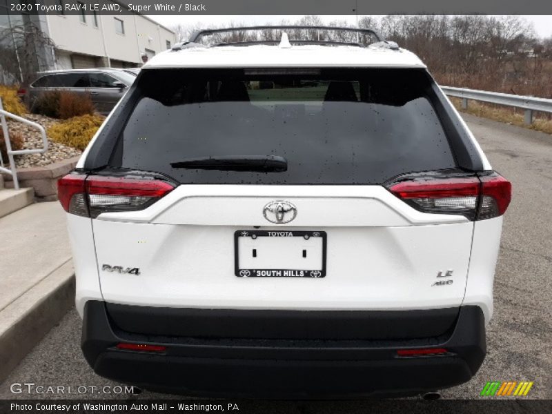 Super White / Black 2020 Toyota RAV4 LE AWD