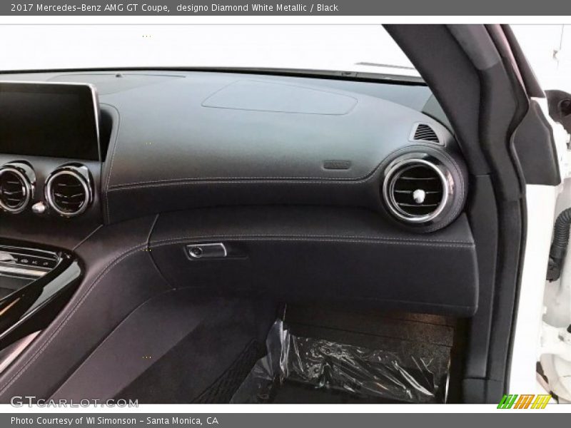 designo Diamond White Metallic / Black 2017 Mercedes-Benz AMG GT Coupe