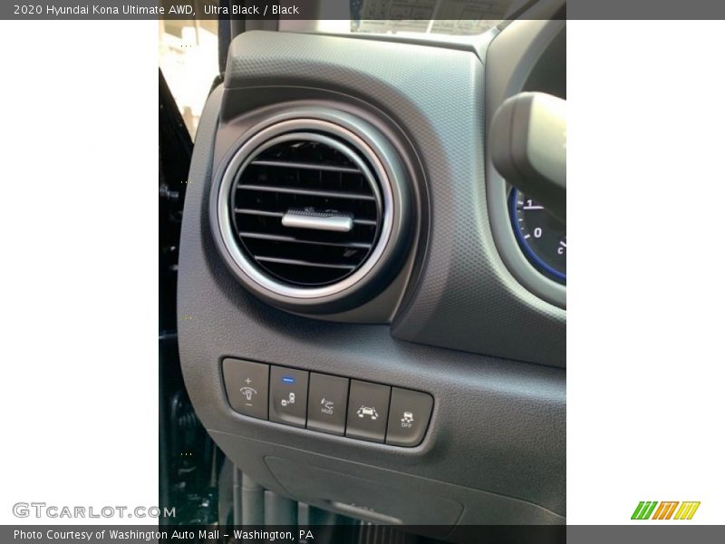 Controls of 2020 Kona Ultimate AWD
