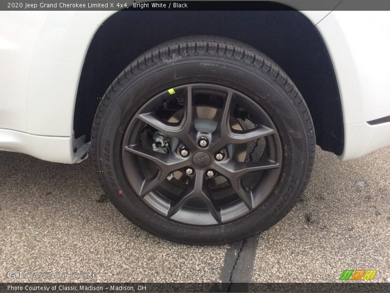Bright White / Black 2020 Jeep Grand Cherokee Limited X 4x4