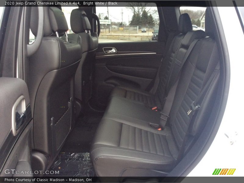 Bright White / Black 2020 Jeep Grand Cherokee Limited X 4x4