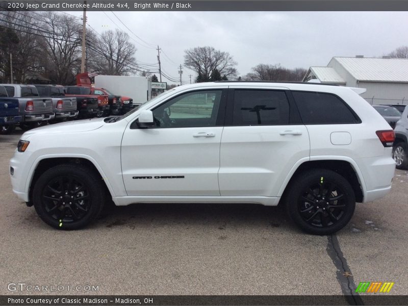 Bright White / Black 2020 Jeep Grand Cherokee Altitude 4x4