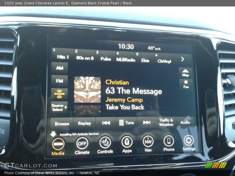 Controls of 2020 Grand Cherokee Laredo E