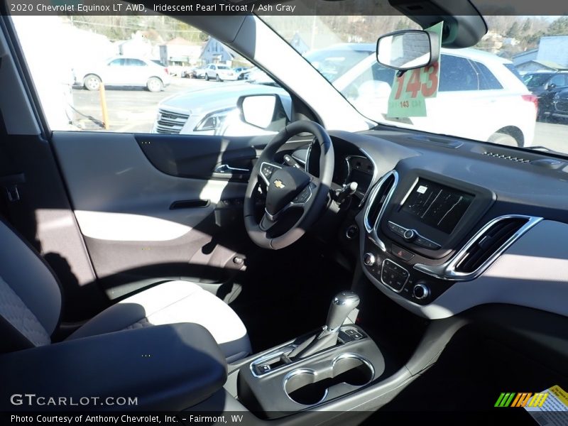 Iridescent Pearl Tricoat / Ash Gray 2020 Chevrolet Equinox LT AWD
