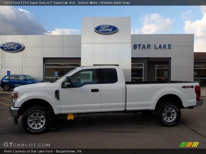 Oxford White / Medium Earth Gray 2020 Ford F250 Super Duty XLT SuperCab 4x4