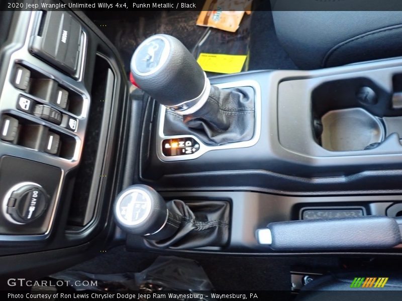  2020 Wrangler Unlimited Willys 4x4 8 Speed Automatic Shifter