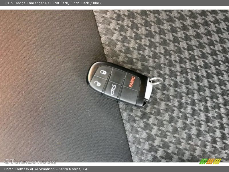 Pitch Black / Black 2019 Dodge Challenger R/T Scat Pack