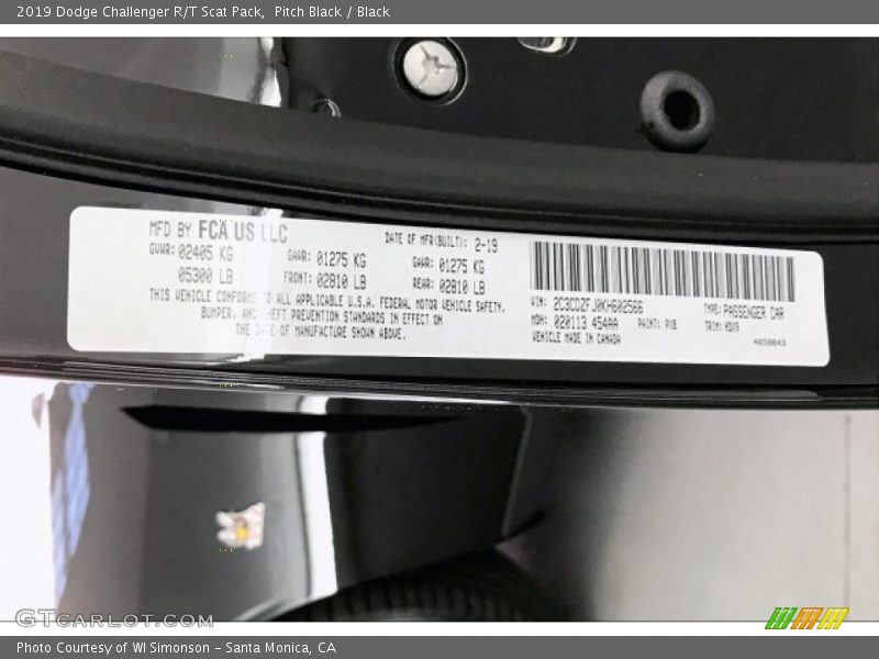 Pitch Black / Black 2019 Dodge Challenger R/T Scat Pack