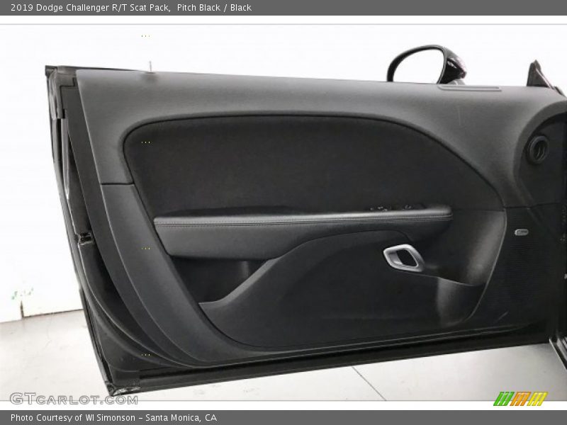 Pitch Black / Black 2019 Dodge Challenger R/T Scat Pack