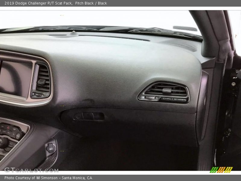 Pitch Black / Black 2019 Dodge Challenger R/T Scat Pack