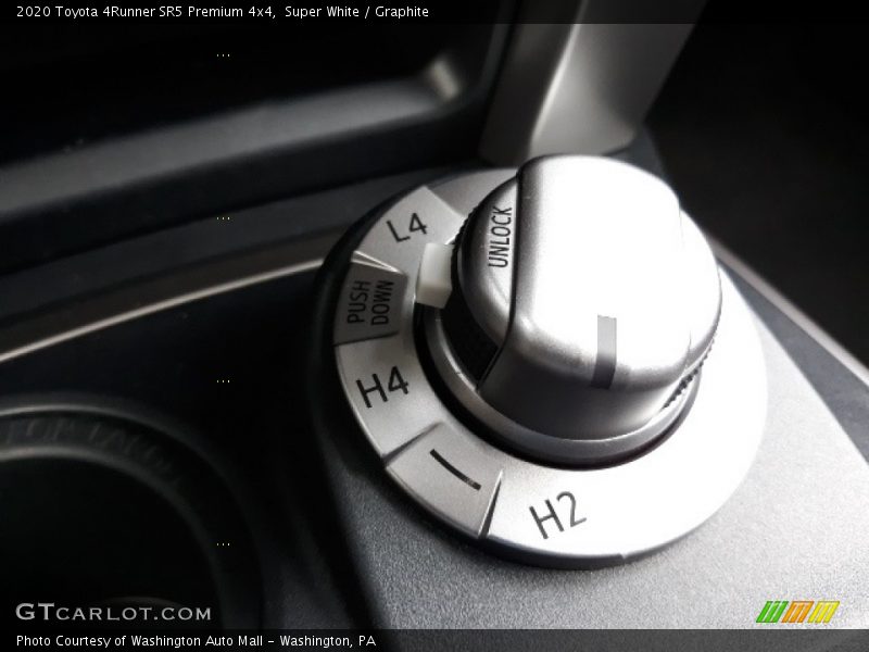 Super White / Graphite 2020 Toyota 4Runner SR5 Premium 4x4