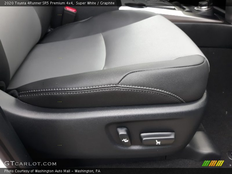 Super White / Graphite 2020 Toyota 4Runner SR5 Premium 4x4