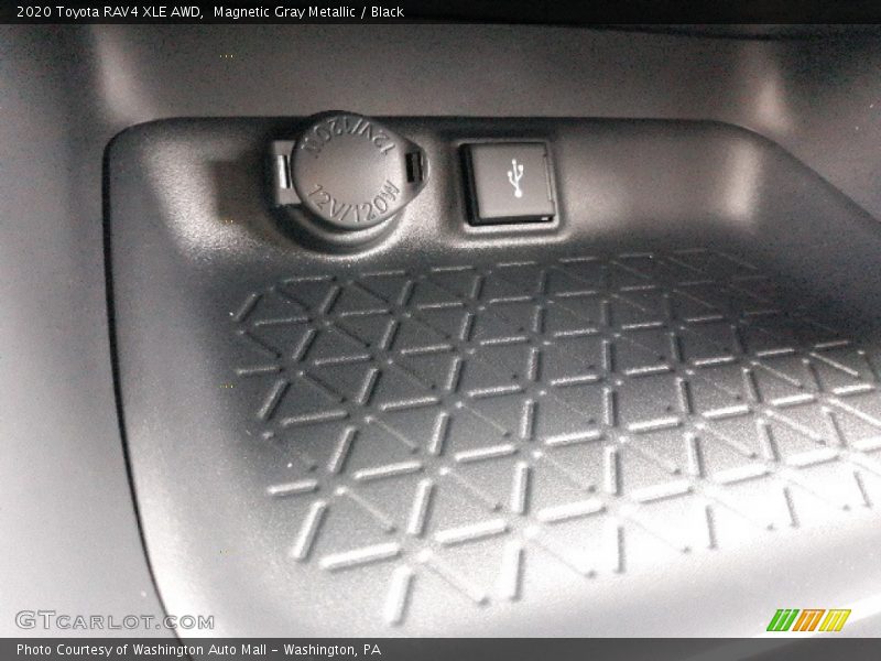 Magnetic Gray Metallic / Black 2020 Toyota RAV4 XLE AWD