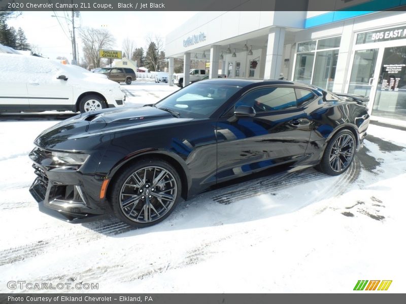 Front 3/4 View of 2020 Camaro ZL1 Coupe