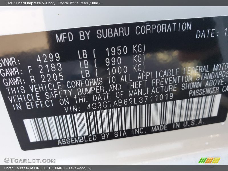 Crystal White Pearl / Black 2020 Subaru Impreza 5-Door