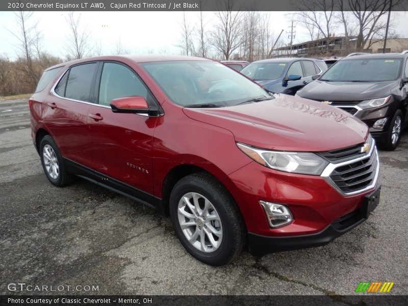 Front 3/4 View of 2020 Equinox LT AWD