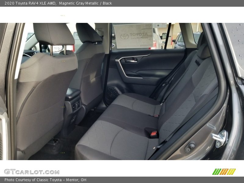 Magnetic Gray Metallic / Black 2020 Toyota RAV4 XLE AWD